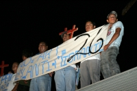 Martes 22 de febrero. Migrantes en su transito al norte del país realizan esta noche una protesta simbólica en las vías y vagones del tren, en el consulado de El Salvador en Arriaga para protestar por las políticas migratorias que se discutirán en el Sena