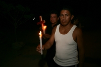 Martes 22 de febrero. Migrantes en su transito al norte del país realizan esta noche una protesta simbólica en las vías y vagones del tren, en el consulado de El Salvador en Arriaga para protestar por las políticas migratorias que se discutirán en el Sena