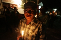 Martes 22 de febrero. Migrantes en su transito al norte del país realizan esta noche una protesta simbólica en las vías y vagones del tren, en el consulado de El Salvador en Arriaga para protestar por las políticas migratorias que se discutirán en el Sena