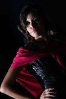 Sábado 12 de mayo del 2012. Esta noche continúan las pasarelas del Expo Trendy 2012 donde se reúnen diseñadores de moda y accesorios chiapanecos.