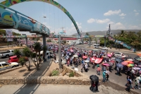 Lunes 9 de abril del 0218. Tuxtla Gutiérrez. Aspecto de la marcha magisterial en el lado oriente de la ciudad al inicio del paro de 48 horas en la huelga nacional de la educación en México.