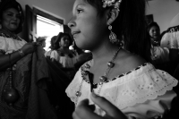 Martes 16 de enero del 2018. Chiapa de Corzo. La ofrenda de San Sebastián. Vestidos a la usanza de los indí­genas de la depresión central de Chiapas, las familias llevan frutas y alimentos por las calles de esta población para ofrecer a San Sebastián.