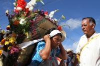Domingo 14 de octubre del 2018. Tuxtla Gutiérrez. Bajadas de las Virgenes de Copoya; Festejo de la Virgen del Rosario.  Danzantes, músicos y miembros de la comunidad Zoque de la depresión central de Chiapas acompañan el recorrido tradicional que reali