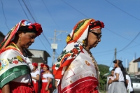 Domingo 14 de octubre del 2018. Tuxtla Gutiérrez. Bajadas de las Virgenes de Copoya; Festejo de la Virgen del Rosario.  Danzantes, músicos y miembros de la comunidad Zoque de la depresión central de Chiapas acompañan el recorrido tradicional que reali