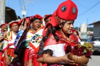 Domingo 14 de octubre del 2018. Tuxtla Gutiérrez. Bajadas de las Virgenes de Copoya; Festejo de la Virgen del Rosario.  Danzantes, músicos y miembros de la comunidad Zoque de la depresión central de Chiapas acompañan el recorrido tradicional que reali
