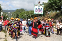 Domingo 14 de octubre del 2018. Tuxtla Gutiérrez. Bajadas de las Virgenes de Copoya; Festejo de la Virgen del Rosario.  Danzantes, músicos y miembros de la comunidad Zoque de la depresión central de Chiapas acompañan el recorrido tradicional que reali