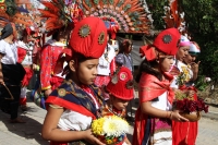 Domingo 14 de octubre del 2018. Tuxtla Gutiérrez. Bajadas de las Virgenes de Copoya; Festejo de la Virgen del Rosario.  Danzantes, músicos y miembros de la comunidad Zoque de la depresión central de Chiapas acompañan el recorrido tradicional que reali