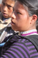 Martes 20 de noviembre del 2012. Teopisca, Chiapas. Indígenas desplazados por el conflicto de la comunidad Tzajalá continúan refugiándose en la cabecera municipal de esta comunidad de los altos de Chiapas después de que dos grupos antagónicos se enfrentar