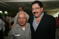Viernes 15 de octubre. Ulises Ruiz, gobernador del estado de Oaxaca se reúne con priistas que ocuparan un cargo de elección popular en estado de Chiapas conformando una plataforma de trabajo desde la ciudad de Tuxtla Gutiérrez.