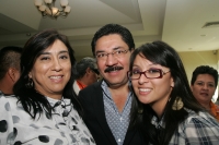 Viernes 15 de octubre. Ulises Ruiz, gobernador del estado de Oaxaca se reúne con priistas que ocuparan un cargo de elección popular en estado de Chiapas conformando una plataforma de trabajo desde la ciudad de Tuxtla Gutiérrez.