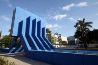 Lunes 27 de febrero del 2012. Una UNACH Azul.