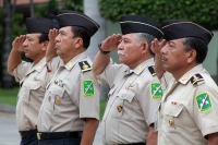 Lunes 12 de junio del 2017. Tuxtla Gutiérrez. Elementos del Ejército Mexicano reciben esta mañana el uniforme administrativo a las tropas castrenses en general en las instalaciones de la VII Región Militar en la capital del estado de Chiapas.