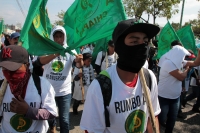 Miércoles 3 de enero del 2018. Tuxtla Gutiérrez. Militantes de la UNTA llegan desde la Zona altos de Chiapas para plantarse en la Avenida Central exigiendo que sea liberado de la cárcel Reynaldo Gómez Gómez.