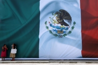 Lunes 16 de junio del 2014. Tuxtla Gutiérrez. La publicidad del mundial en la plaza central de la ciudad.