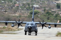 Martes 22 de marzo. El avión estadounidense  Loockheed C-130 Hercules fabricado desde los años 50´s, propiedad del ejército americano utilizado para el monitoreo y pronostico de fenómenos meteorológicos, ciclónicos tropicales y lluvias llega a Chiapas y s