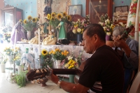 20210101. Tuxtla G. Levantada de Niños Zoque. Las familias de esta comunidad culminan el ciclo ritualista del 2020 cumpliendo con sus usos y costumbres que les da identidad siguiendo los protocolos de salud durante el tiempo del Covid
