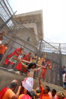 Viernes 18 de abril del 2014. Cintalapa de Figueroa. Los internos del Centro de Readaptación Social El Amate realizan la representación del viacrucis según la tradición católica dentro de los patios centrales de este penal ubicado en la depresión central 