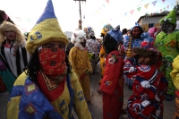 Jueves 22 de enero del 2015. Suchiapa. La Viejada de San Sebastián. Los danzantes tradicionales de esta comunidad de la depresión central del estado de Chiapa, bailan en las calles haciendo sátira de personajes públicos, vestidos como mujeres y mezclándos