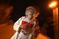 Lunes 30 de diciembre del 2013. San Fernando. Los Viejitos es la danza tradicional de origen istmeño que realizan los jóvenes de la comunidad ribereña del Grijalva El Carmelo donde con gritos y danzas los personajes recorren las casas de los pobladores an