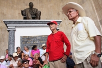 Miércoles 3 de julio del 2013. Tuxtla Gutiérrez, Chiapas. Foto/JH Ancianitos se manifiestan en el Congreso de Chiapas para exigir que las autoridades entreguen los recursos económicos que la legislación local les otorga a los Adultos Mayores.