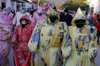 Viernes 22 de enero del 2016. Suchiapa. La Danza del Viejo o La Viejada. Los danzantes representan una burla social con sus gritos y  vestimenta durante el recorrido que realizan conmemorando a San Sebastián Mártir en esta localidad ubicada a 17 kilómetro