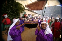 Especial / Viernes Santo en San Cristóbal / Habitantes del Barrio de Mexicanos y  en la comunidad San Felipe Ecatepec en la ciudad de San Cristóbal de las Casas realizan las representaciones tradicionales de Cristo en la Cruz, esta tarde en la zona altos 