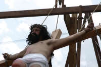 Especial / Viernes Santo en San Cristóbal / Habitantes del Barrio de Mexicanos y  en la comunidad San Felipe Ecatepec en la ciudad de San Cristóbal de las Casas realizan las representaciones tradicionales de Cristo en la Cruz, esta tarde en la zona altos 