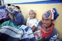 Viernes 10 de diciembre. Villaflores. Los peregrinos de la región frailescaza descansan durante el día en el atrio de una pequeña iglesia en Villaflores para continuar en la noche la caminata hacia la ciudad de Tuxtla Gutiérrez.