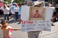 Jueves 25 de noviembre. Mujeres de diferentes organizaciones y regiones de Chiapas, marchan esta mañana desde la ciudad de San Cristóbal hacia la ciudad de Tuxtla Gutiérrez donde se manifiestan en las diferentes avenidas de esta ciudad, así como en las in