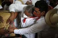 20210114. Tuxtla g. La importancia de las flores en los rituales Zoques. La bajada de las Vírgenes de Copoya. Virgen del Rosario.