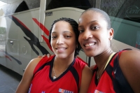 Lunes 20 de septiembre. Las seleccionadas de Argentina se preparan este medio día para participar en el Torneo final del Campeonato Internacional de voleo bol que se realizara en la ciudad de Tuxtla Gutiérrez, Chiapas. (En las imágenes Rojo-México, Azul-A