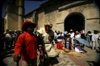 Especial domingo 14 de febrero. Las fiestas del Carnaval de los indígenas Zoques de de la depresión central de Chiapas, se realiza con algarabía y danzas tradicionales como sucede este día en la comunidad Copainala donde se lleva a cabo la Danza del Weya-