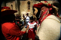 Especial domingo 14 de febrero. Las fiestas del Carnaval de los indígenas Zoques de de la depresión central de Chiapas, se realiza con algarabía y danzas tradicionales como sucede este día en la comunidad Copainala donde se lleva a cabo la Danza del Weya-