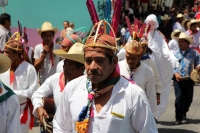Lunes 31 de agosto del 2015. San Fernando. El encuentro cultural indígena llena de colorida alegría las calles de este pueblo cede del 18 aniversario de la estación de radio XECOPA La Voz de los Vientos