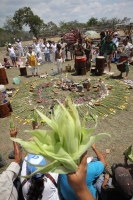 Indígenas Mayas y Zoques realizan un ceremonial de danza pre hispánica en las ruinas arqueológicas de la comunidad Chiapa de Corzo para celebrar la entrada de la primavera