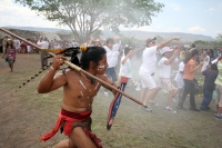 Indígenas Mayas y Zoques realizan un ceremonial de danza pre hispánica en las ruinas arqueológicas de la comunidad Chiapa de Corzo para celebrar la entrada de la primavera