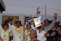 Yassir y Chachita se encuentran con sus seguidores esta tarde en el Parque de la Marimba donde festejan que son registrados como pre-candidatos por la coalición de los partidos polÃticos. Yassir y Chachita se encuentran con sus seguidores esta tarde en el Parque de la Marimba donde festejan que son registrados como pre-candidatos por la coalición de los partidos polÃticos.