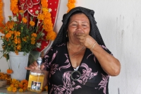 Martes 25 de octubre del 2016. Tuxtla Gutiérrez. Flor de cempasúchil o musajoyo. La ermita del Cerrito es adornada con flores de cempasúchil o musajoyo, ofrenda que es arreglada delicadamente por los maestros tradicionales de la comunida zoque