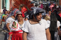 Jueves 18 de febrero del 2016. Tuxtla Gutiérrez. “La bajada  de las vírgenes de Copoya” es una de las tradiciones que perdura gracias a la resistencia cultural  de la comunidad indígena zoque quienes mantienen el recorrido durante 45 días visitando los ho