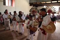 Miércoles 10 de agosto del 2016. San Juan Cancuc. Los danzantes de la comunidad Zoque bailan como invitados especiales durante las celebraciones patronales de San Lorenzo en esta comunidad de la etnia tsental. Miércoles 10 de agosto del 2016. San Juan Cancuc. Los danzantes de la comunidad Zoque bailan como invitados especiales durante las celebraciones patronales de San Lorenzo en esta comunidad de la etnia tsental.