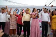 20230320. Tuxtla. Olga Luz Espinosa Morales recibe su constancia de inscripción al proceso electoral para buscar la candidatura de Chiapas por los partidos PAN PRD y PRI