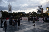 20241002. Tuxtla. Durante la conmemoración de 2 de Octubre del 68 por estudiantes chiapanecos.