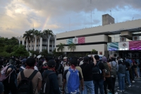 20241002. Tuxtla. Durante la conmemoración de 2 de Octubre del 68 por estudiantes chiapanecos.