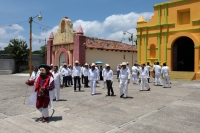 20260621. V Carranza. El Carrerante Blanco recorre las calles al paso de los caballos de los Carrerantes en el día de San Juan.