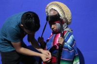 20260104. Chiapa de Corzo. Los Niños Parachicos recorren las calles para realizar la promesa de continuar con la herencia y tradición de la Fiesta Grande de Enero.