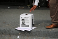 20240508. Tuxtla. El grupo de Las Madres en Resistencia inicia manifestación y propone “cambiar el voto por la aparición de un hijo desaparecido” en Chiapas