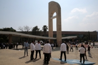 202512017. Tuxtla. Estudiantes normalistas protestan durante el informe de gobierno de Eduardo Ramírez