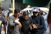 20250717. Tuxtla Gutiérrez. Tres colectivos se estrellan en el libramiento norte dejando 20 personas lesionadas esta tarde.