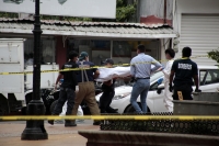 20240821. Tuxtla. Un indigente fue encontrada sin vida en una jardinera de San Marcos,