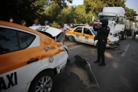 20251028. Tuxtla. Un tráiler embiste a 7 vehÃculos en el Libramiento Norte Oriente dejando varias personas lastimadas. 20251028. Tuxtla. Un tráiler embiste a 7 vehÃculos en el Libramiento Norte Oriente dejando varias personas lastimadas.